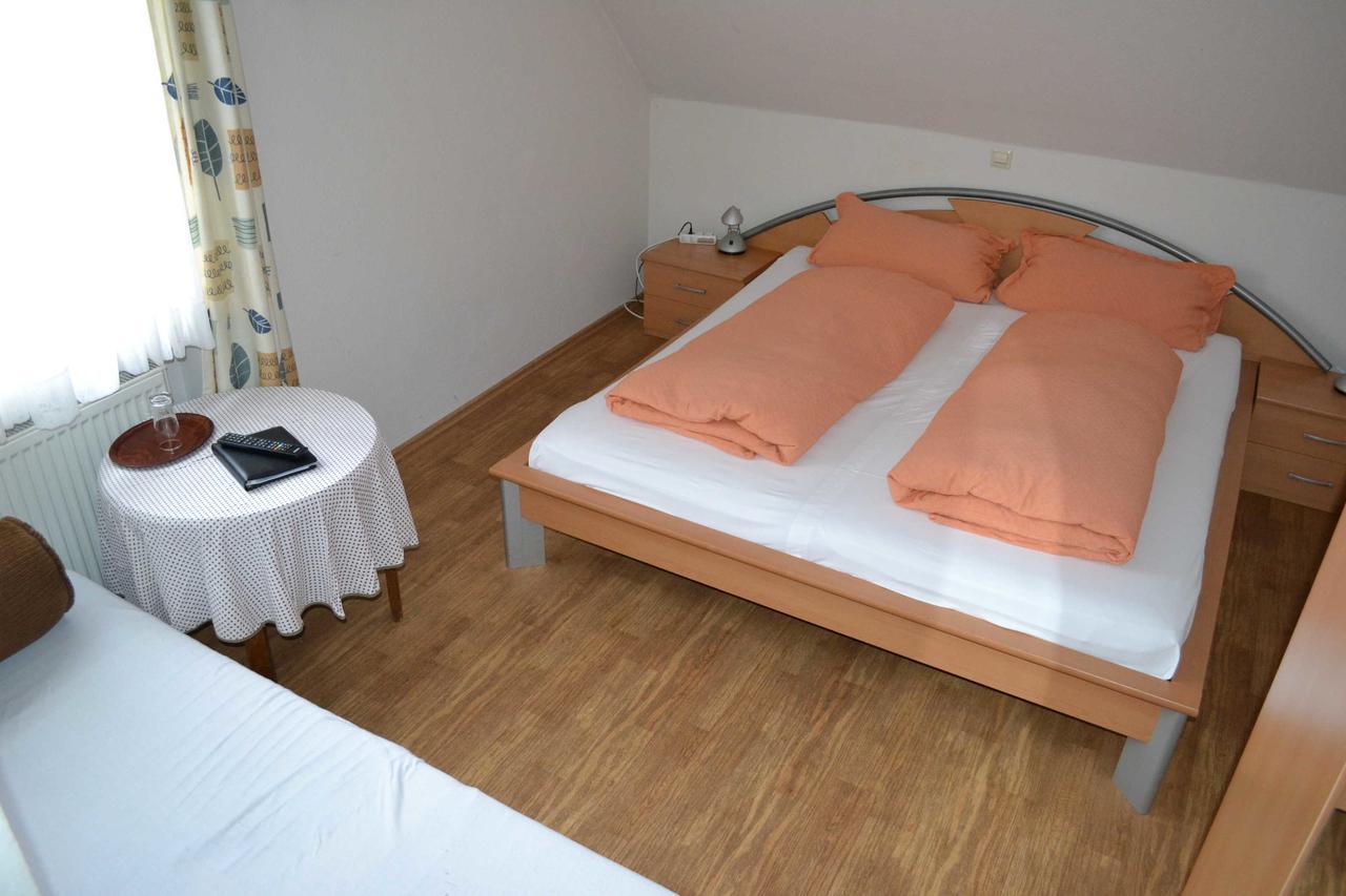 Gaestehaus Tagescafe Eckenfels Ohlsbach Luaran gambar