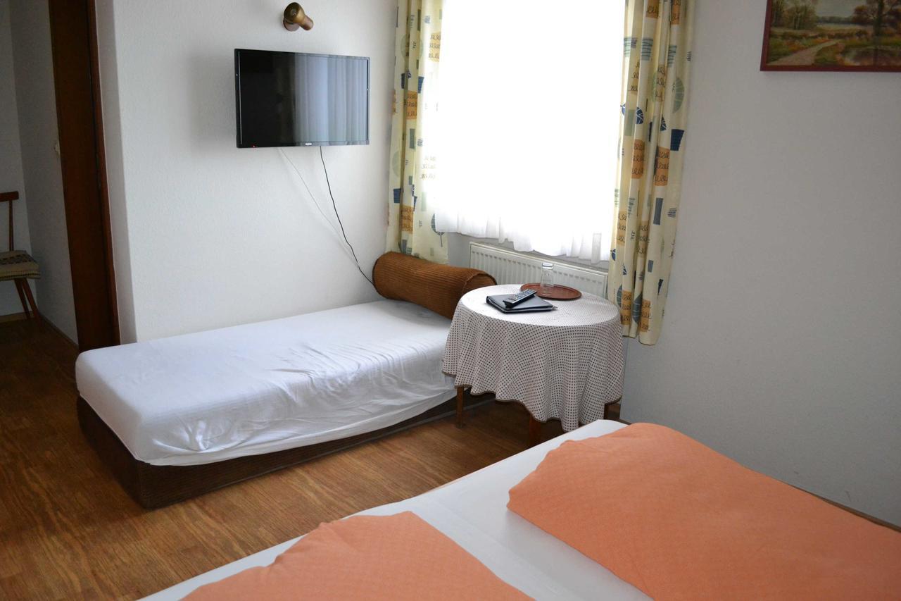 Gaestehaus Tagescafe Eckenfels Ohlsbach Luaran gambar